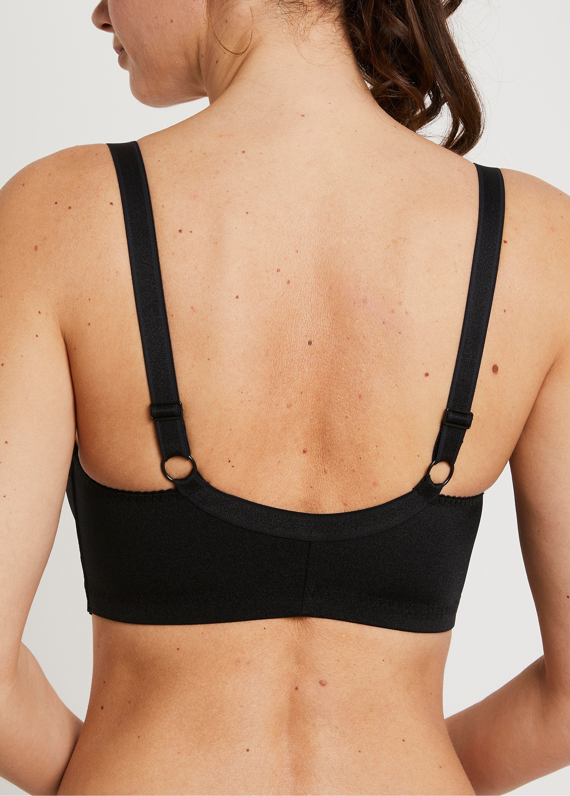 Underwired_open_front_bra_Black_DO1_slim