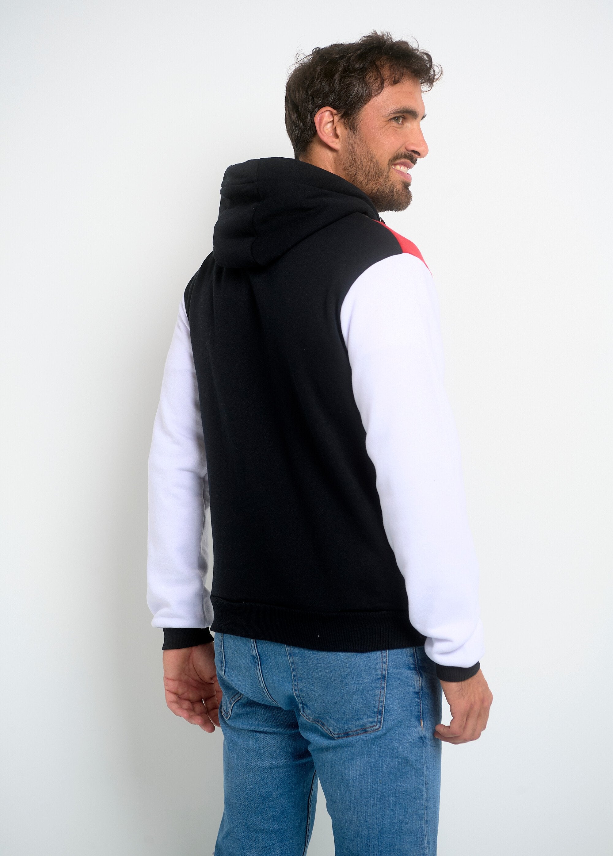 Hooded_sweatshirt_met_ritszakken_en_logo_Noir_DO1_slim