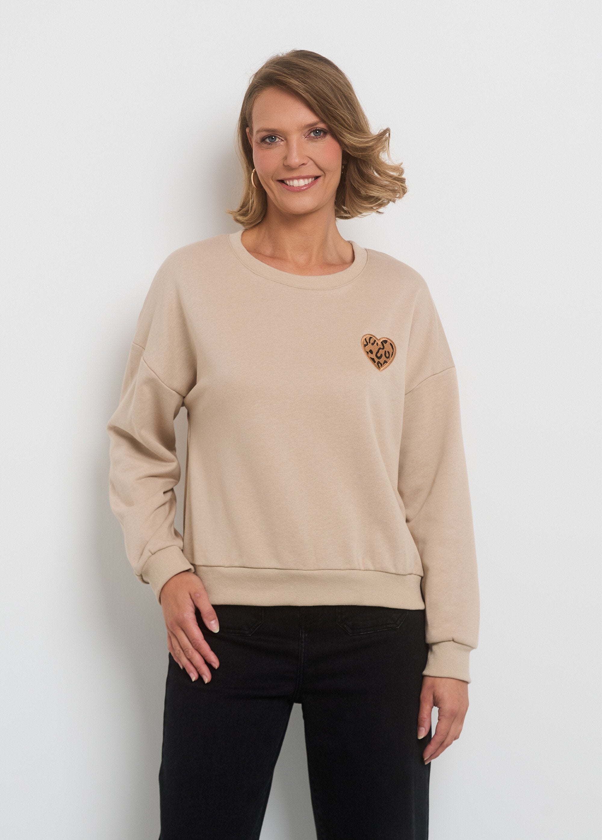 Sweat_molleton_cur_brodé_poitrine_Beige_FA1_slim