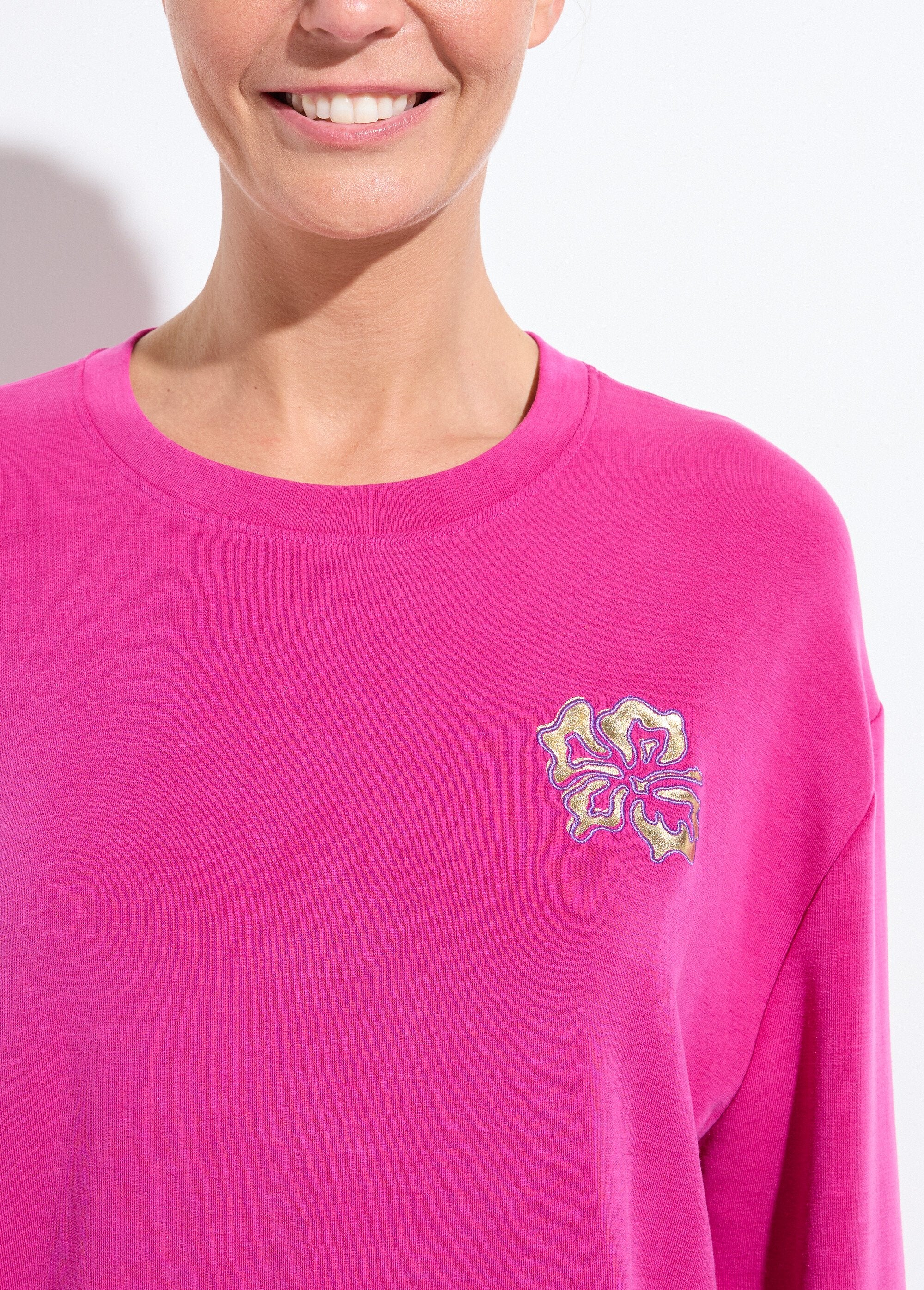 Sweat_volume_boite_molleton_brodé_détail_brillant_Cassis_DE1_slim