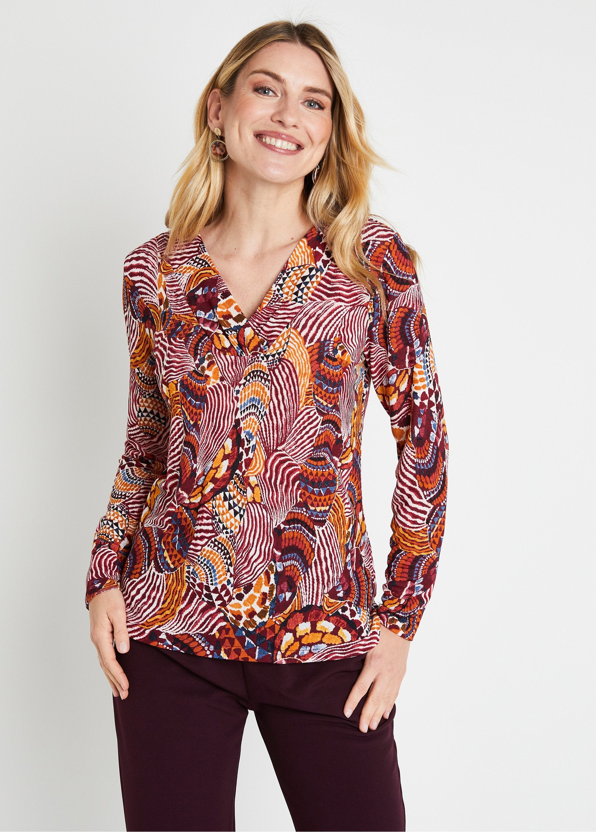 T-shirt_court_col_croisé_imprimé_patchwork_Bordeaux_et_miel_FA1_slim