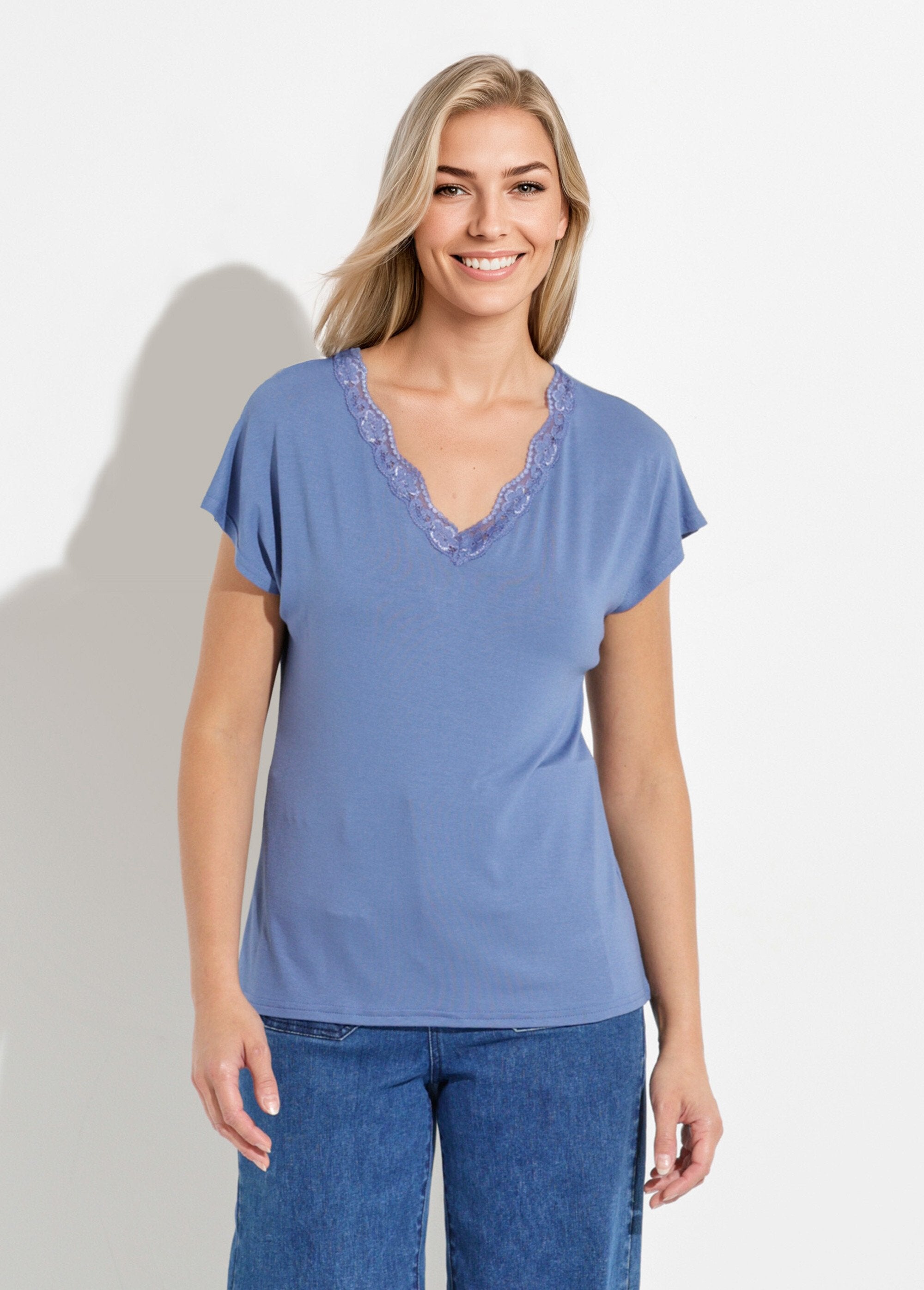 Kort_T-shirt_van_stretchkant_Bleu_orage_FA1_slim