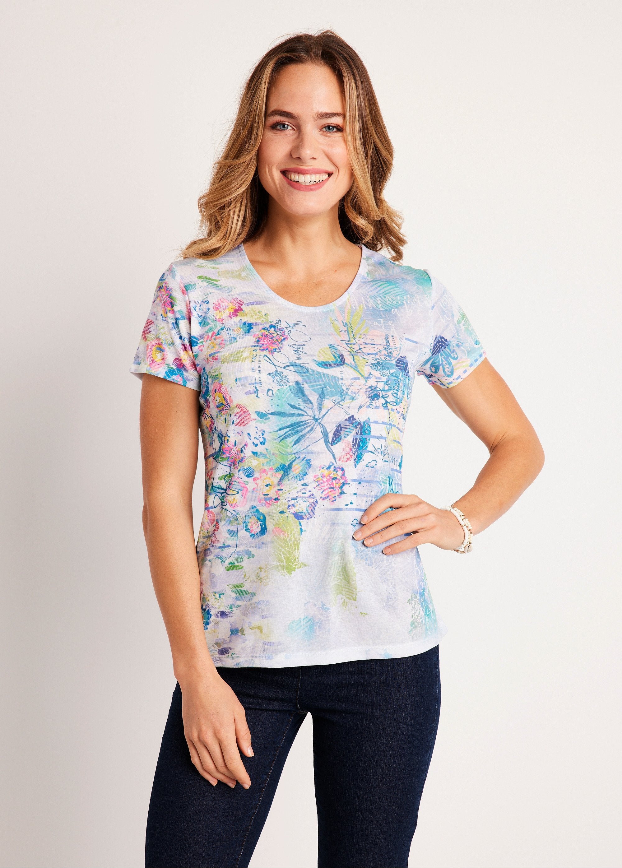 Camiseta_cropped_com_estampa_floral_Multicolorido_FA1_slim