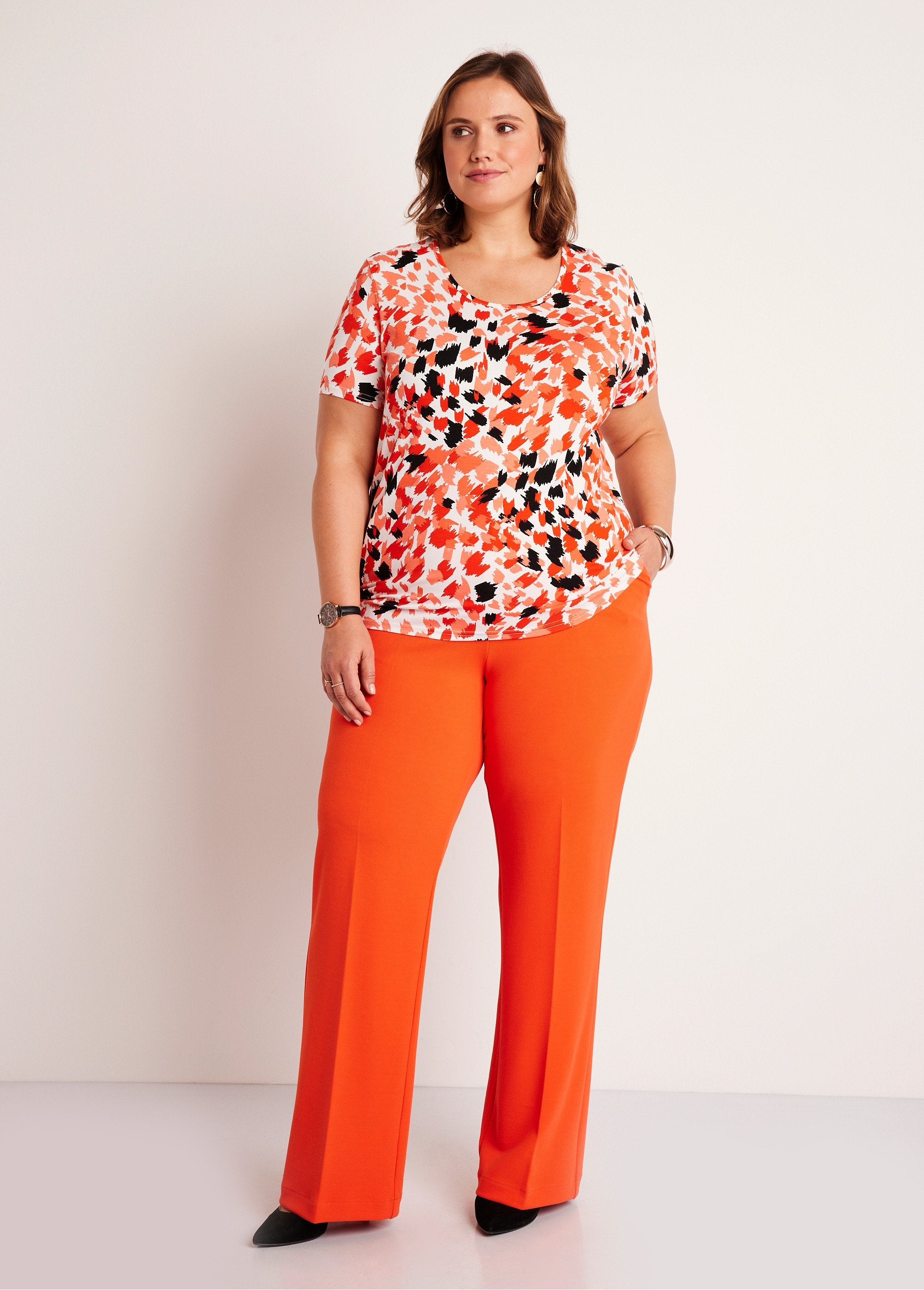 Short-sleeved_printed_cropped_t-shirt_Coral_SF1_curvy