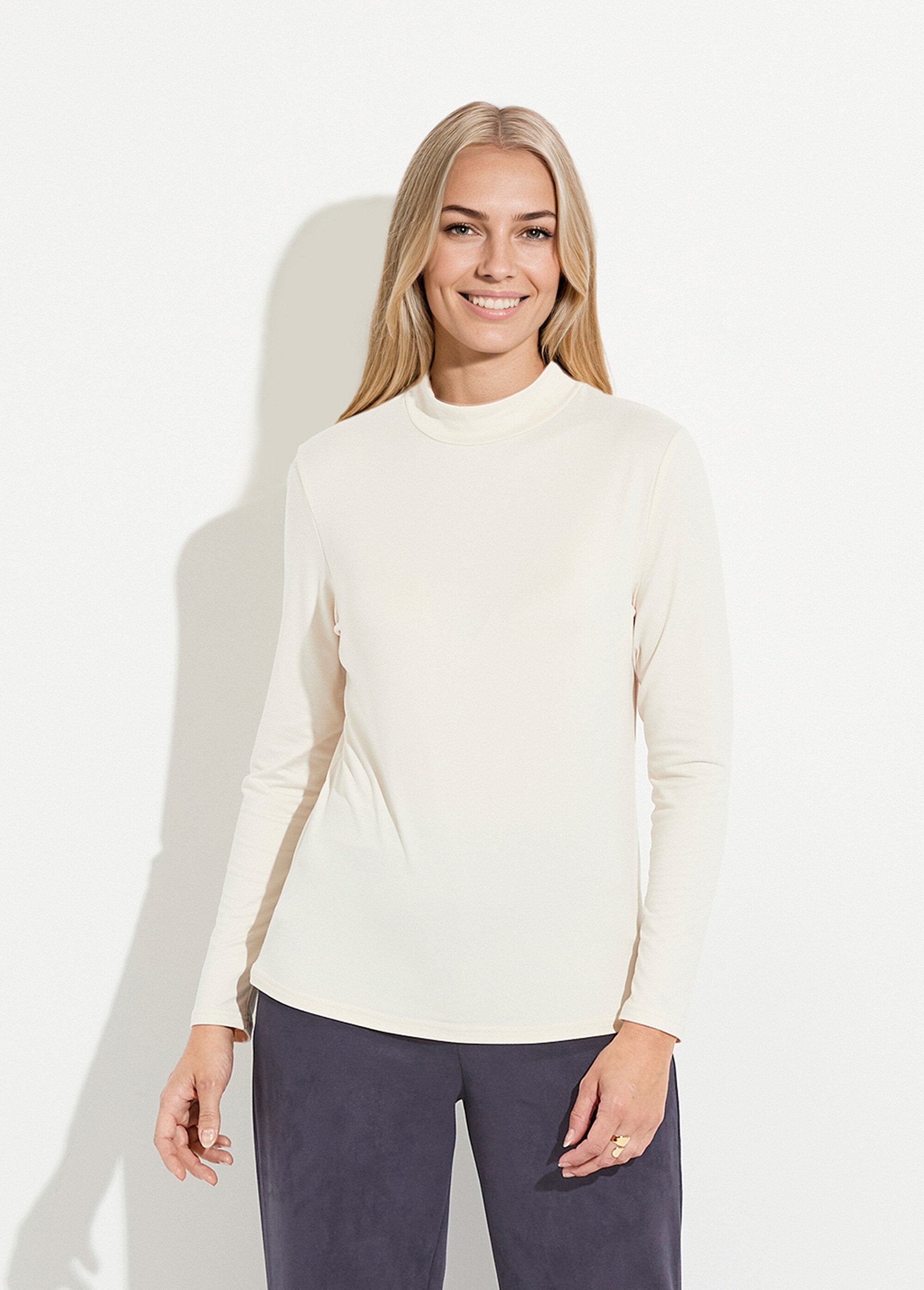T-shirt_doux_col_montant_manches_longues_Ecru_FA1_slim
