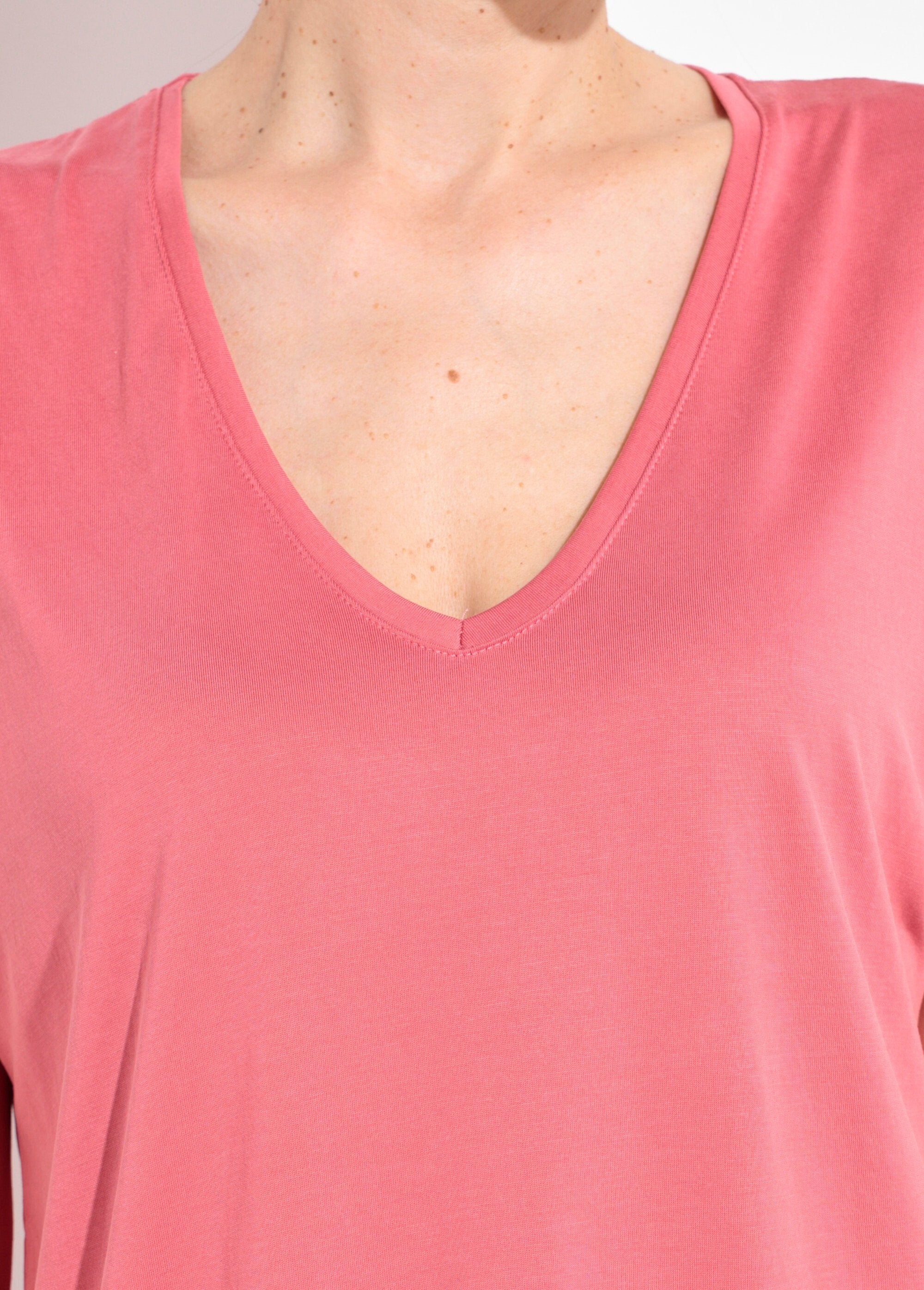 T-shirt_fluide_manches_courtes_porté_loose_Rose_blush_DE1_slim