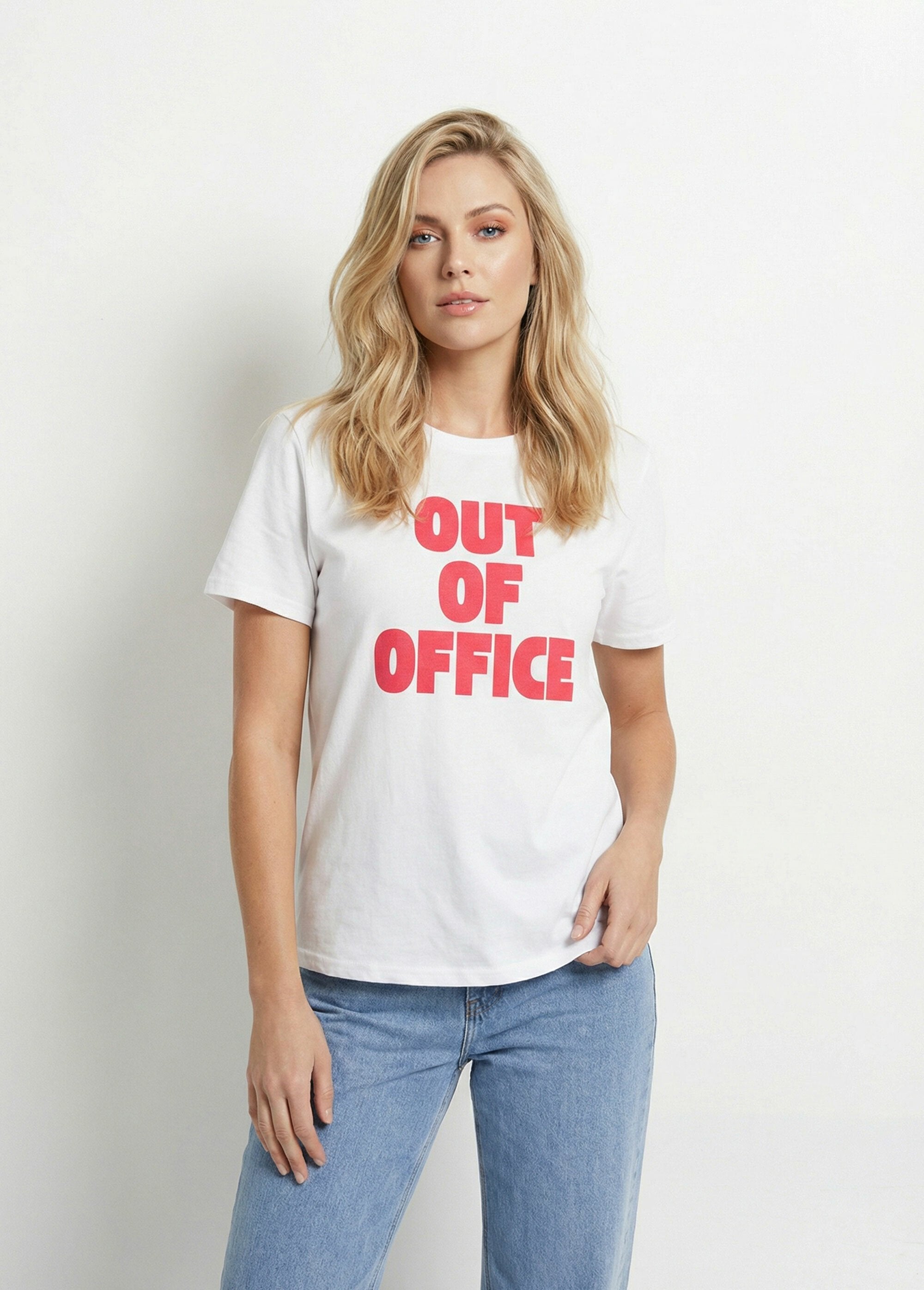 T-shirt_fun_inscription_Out_of_office_Blanc_et_rouge_FA1_slim