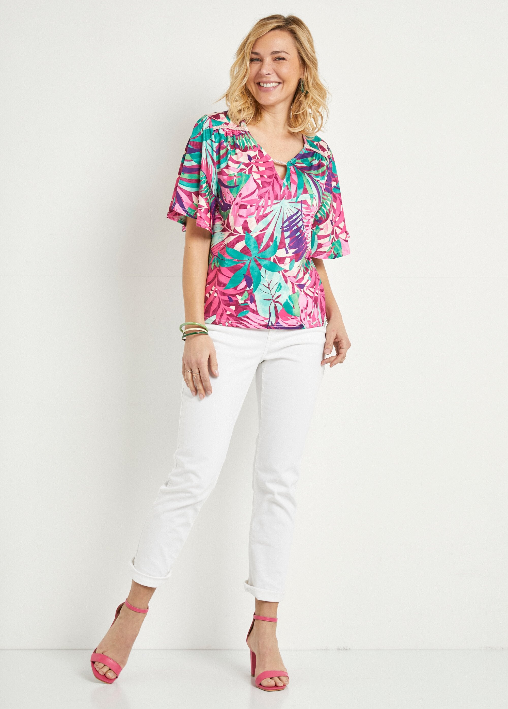 T-shirt_met_tropische_print_en_vlindermouwen_Multicolore_SF1_slim