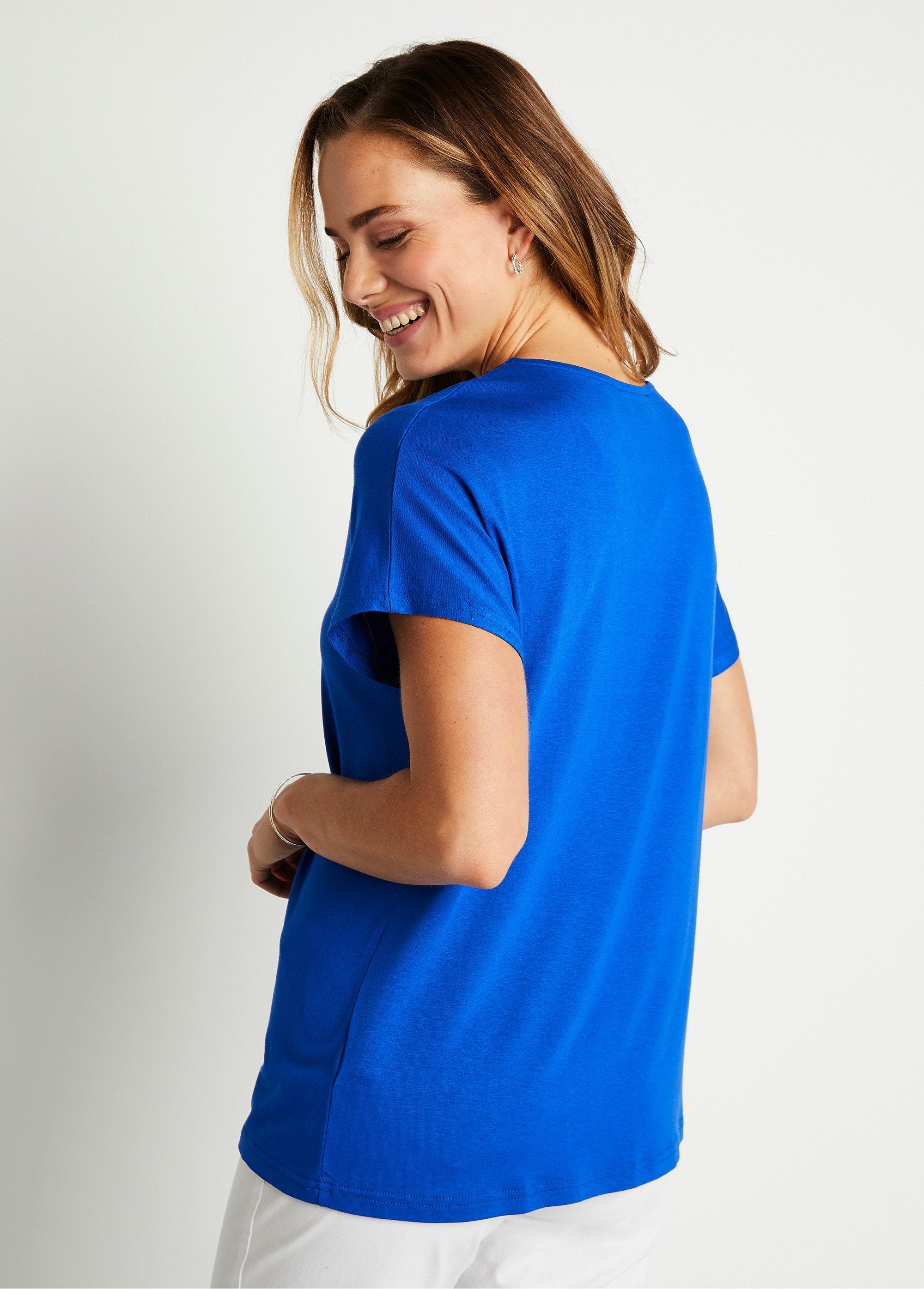 T-shirt_long_évasé_dentelle_Bleu_dur_DO1_slim