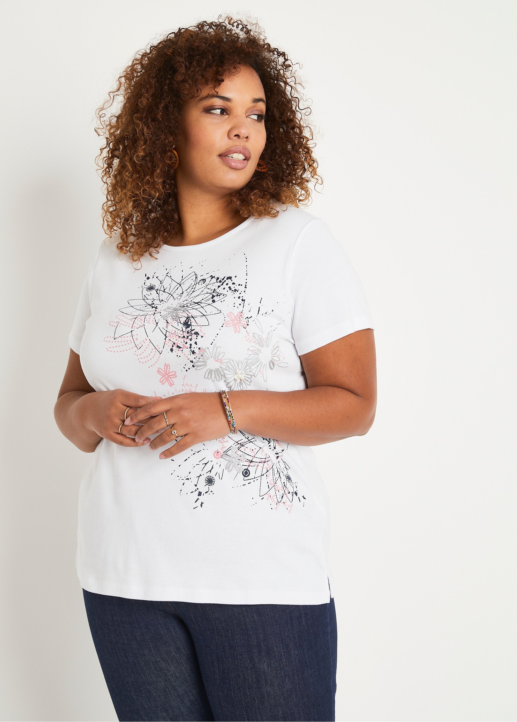 T-shirt_long_motif_fleuri_fentes_côtés_Blanc_FA1_curvy