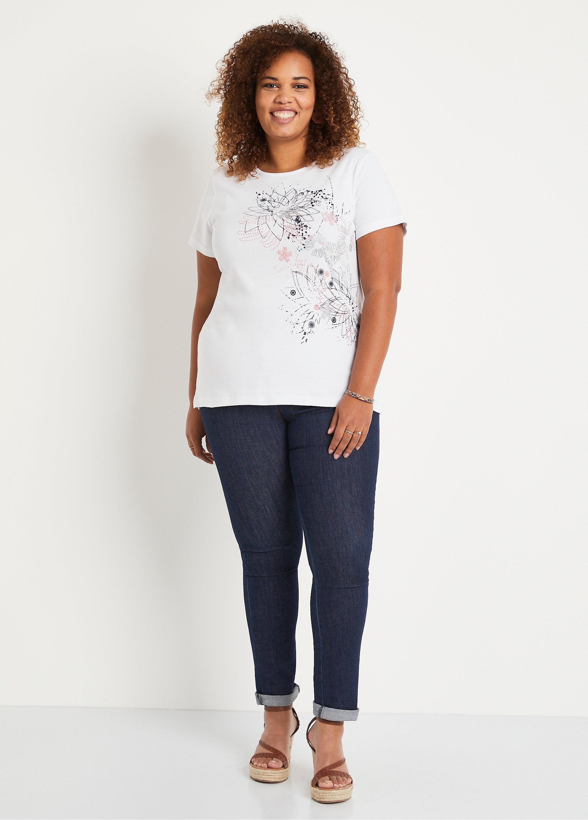 T-shirt_long_motif_fleuri_fentes_côtés_Blanc_SF1_curvy