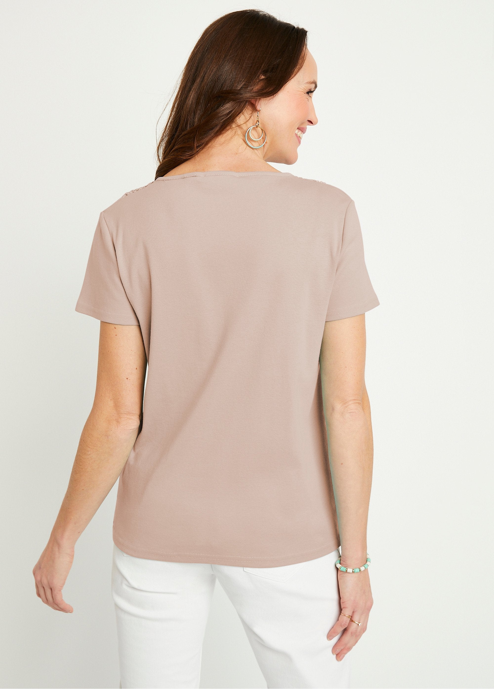 Short-sleeved_plain_cotton_macramé_t-shirt_Beige_DO1_slim