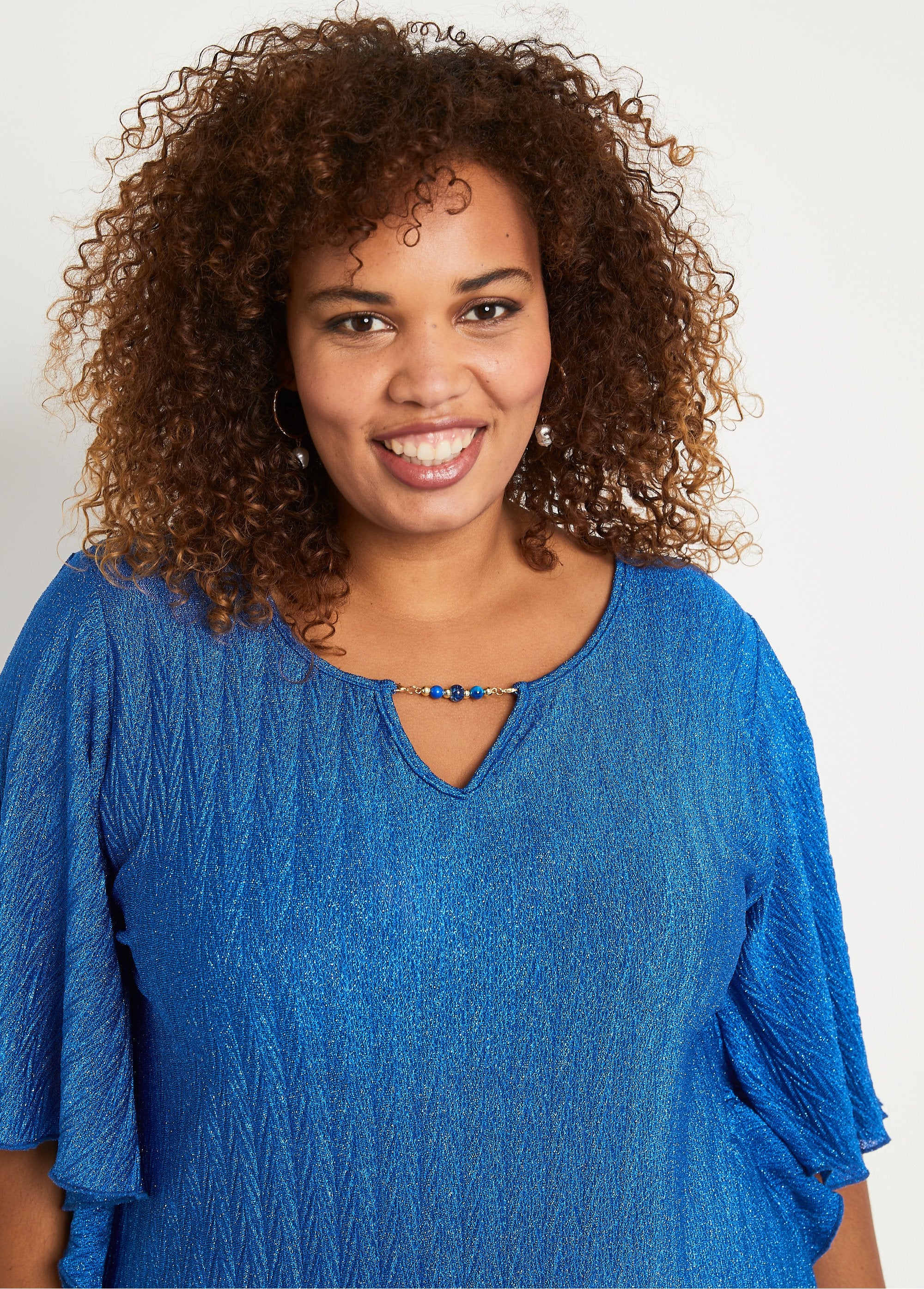 T-shirt_pailleté_manches_courtes_larges_Bleu_DE2_curvy