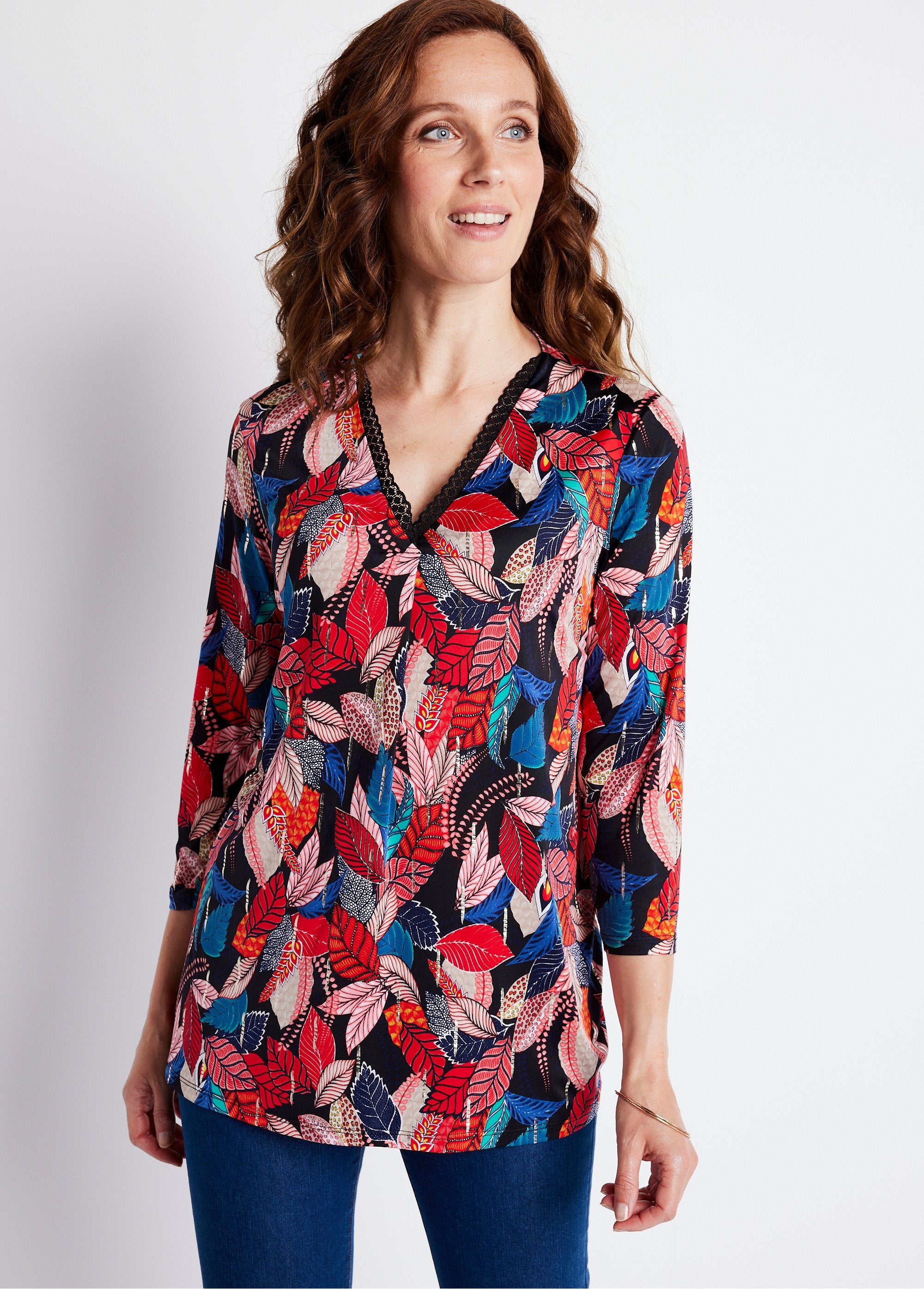 Long_printed_t-shirt_with_lace_detail_Multicolor_FA1_slim