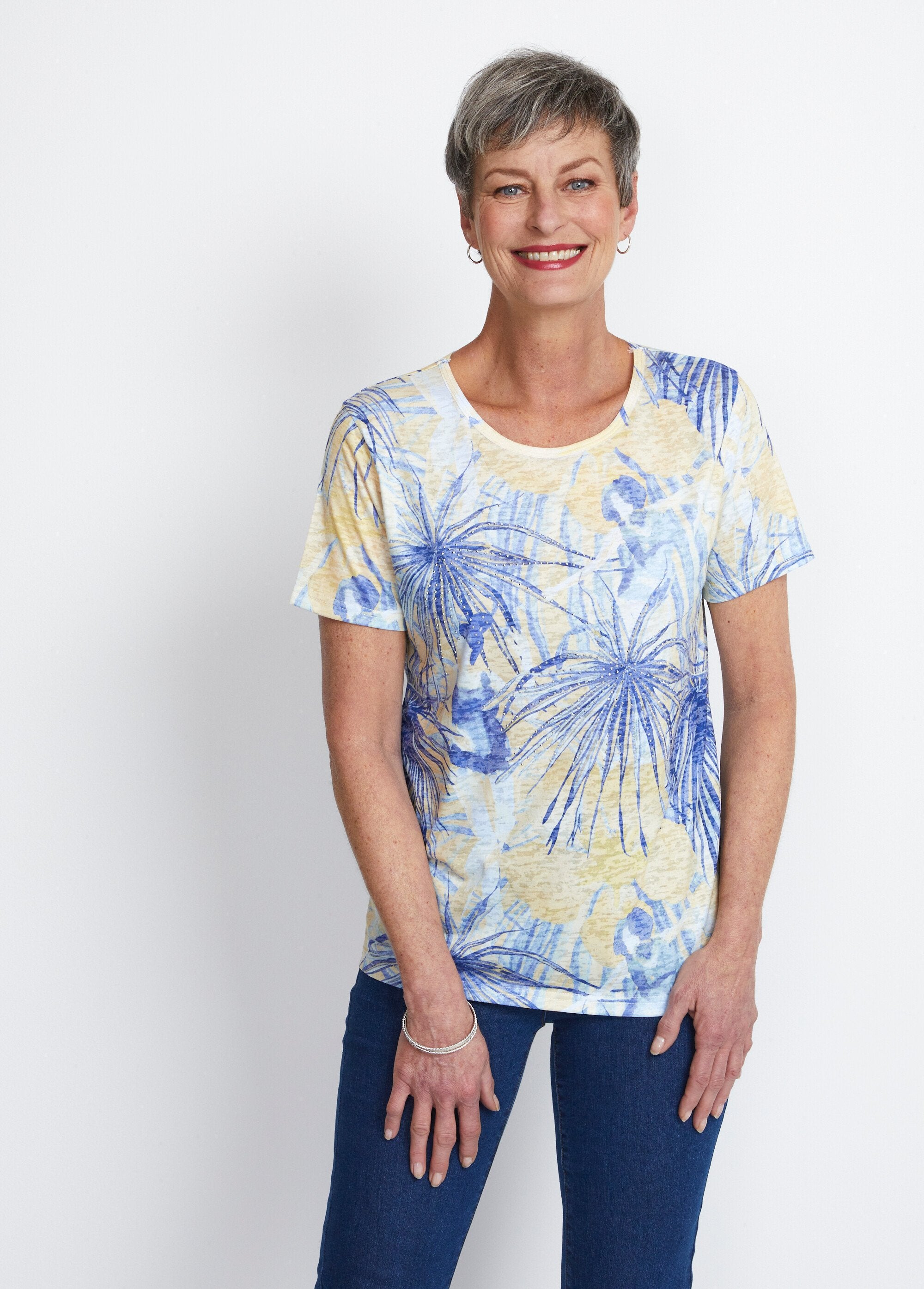 Kort_strass_T-shirt_Geel_en_blauw_FA1_slim