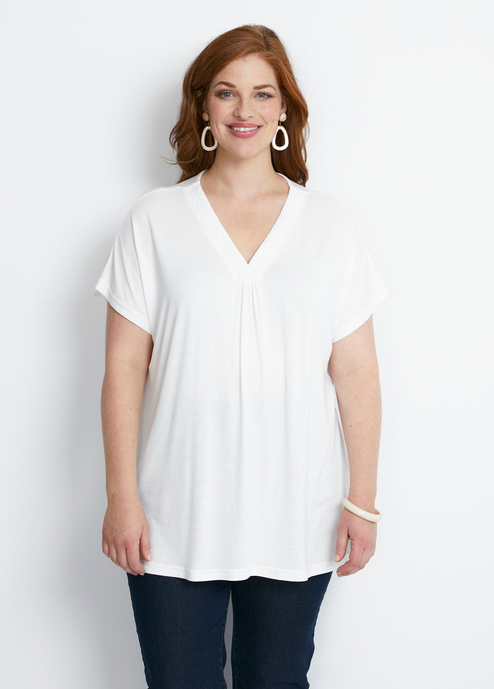 T-shirt_long_évasé_dentelle_Blanc_FA1_curvy