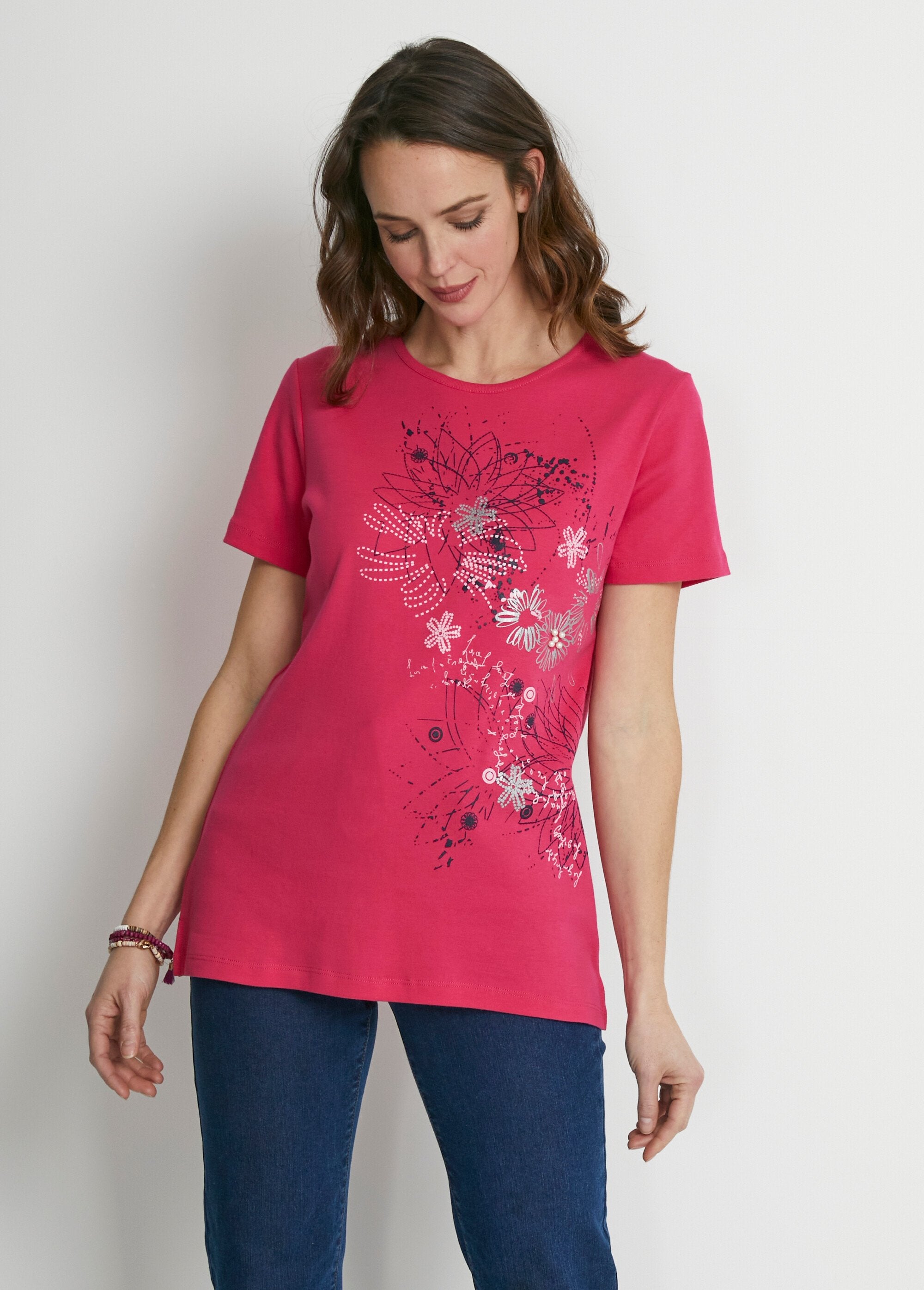 Lang_gebloemd_T-shirt_met_zijsplitten_Fuchsia_FA1_slim