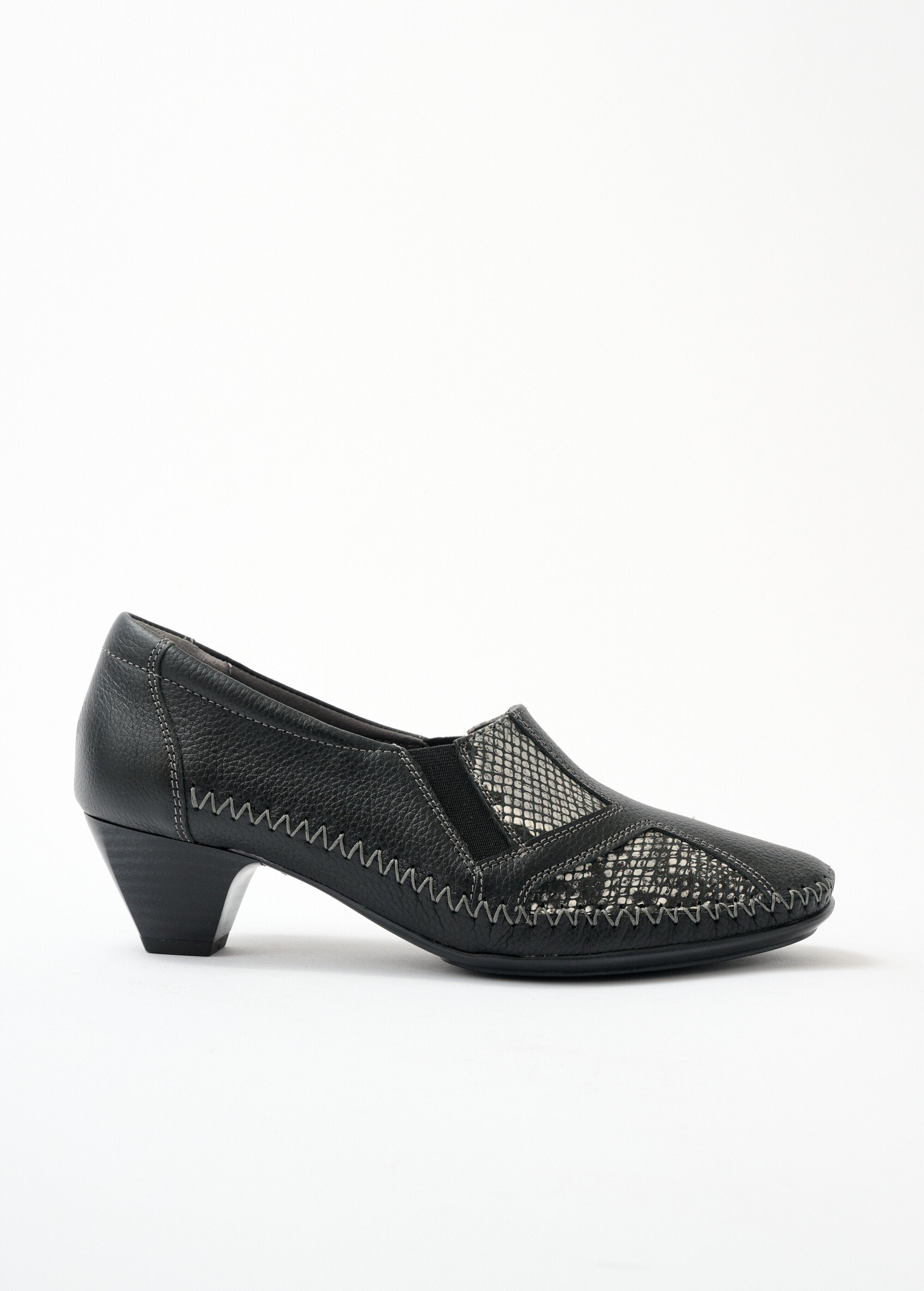 Volledig_passende_pumps_voor_gevoelige_voeten_ZWART_DR1_slim