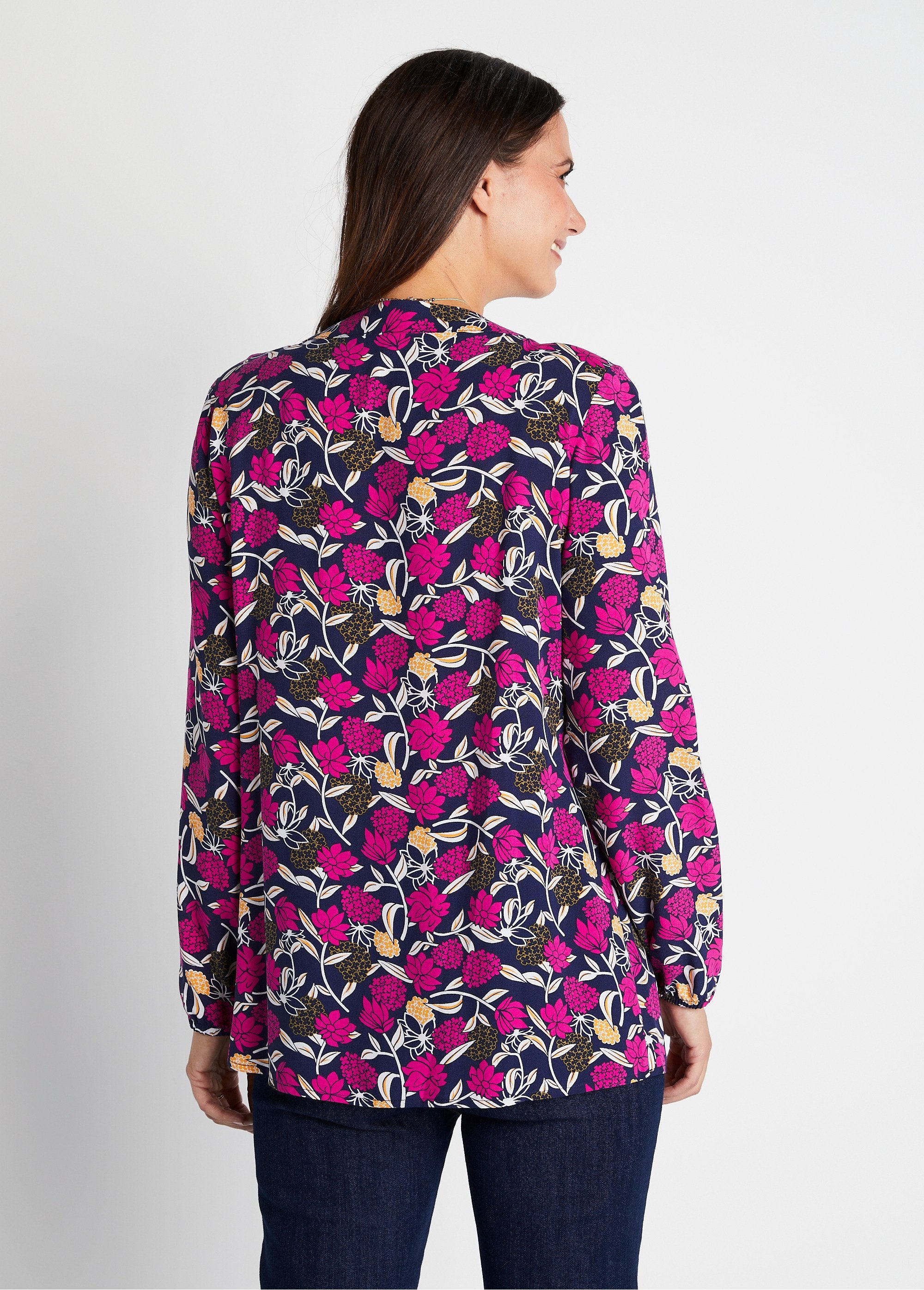 Losvallende_lange_tuniek_met_bloemenprint_Fuchsia-print_DO1_slim