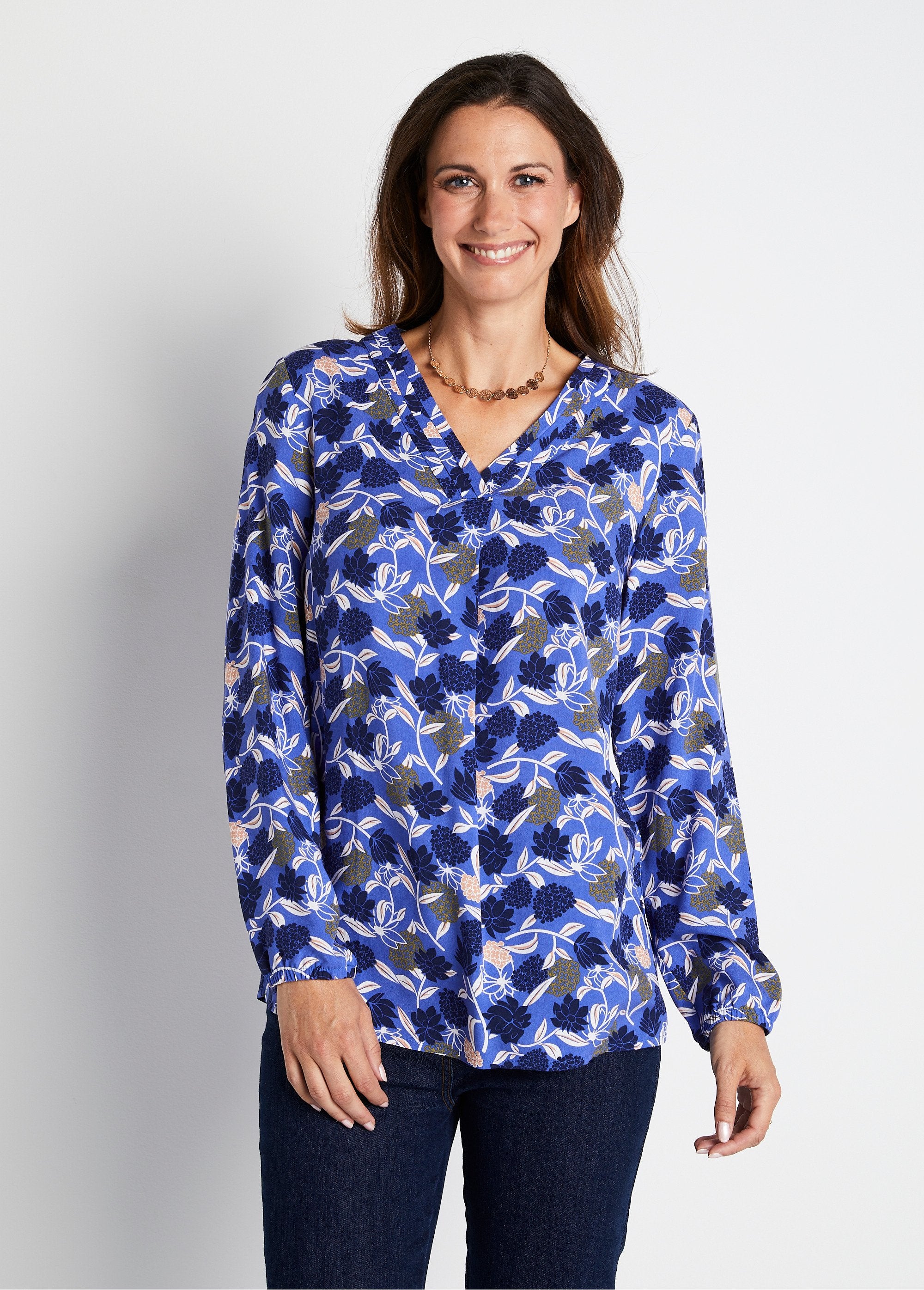 Túnica_longa_solta_com_estampa_floral_Impressão_azul_FA1_slim