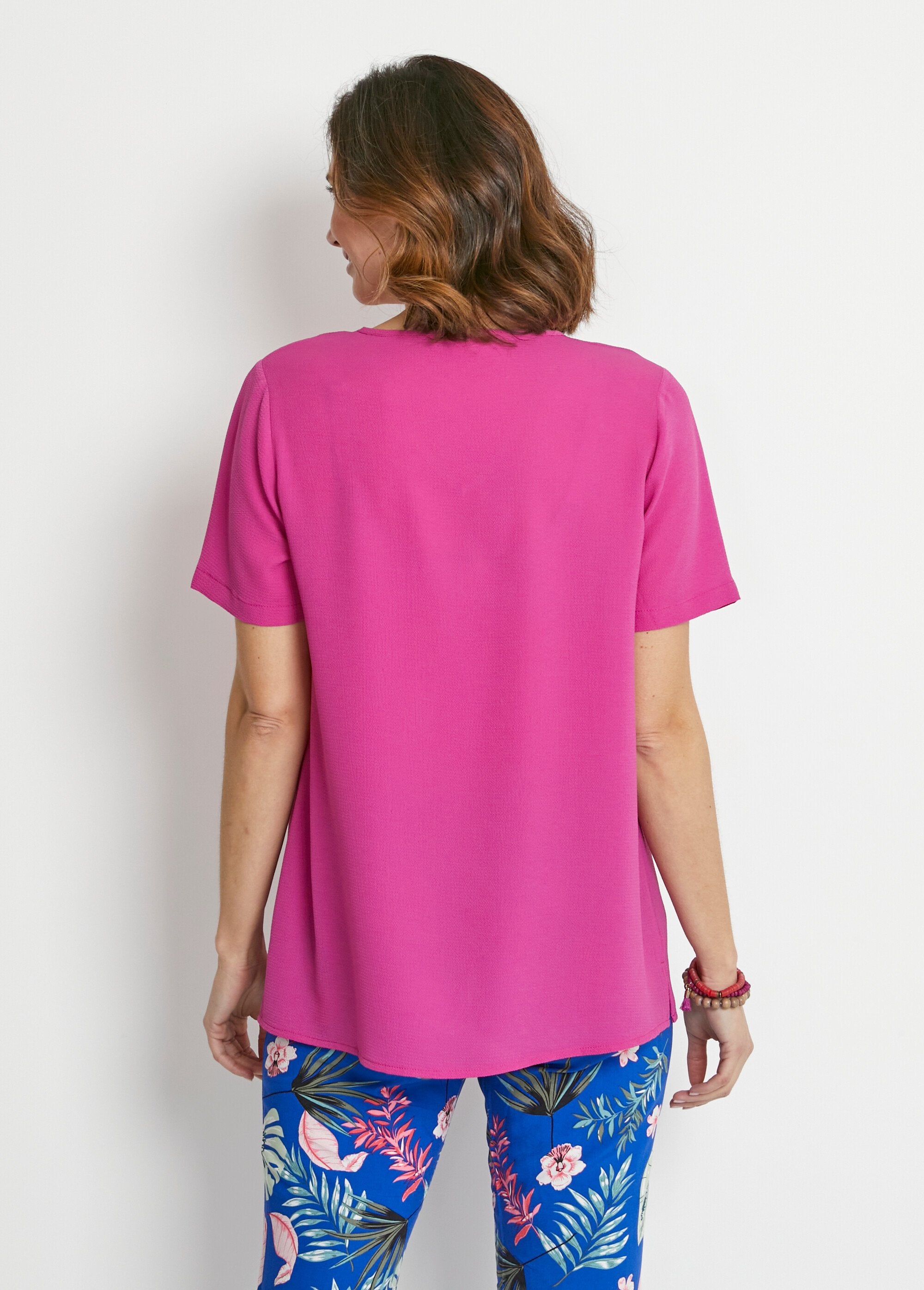 Tunique_ample_mi-longue_en_tissu_crêpe_Uni_fuchsia_DO1_slim