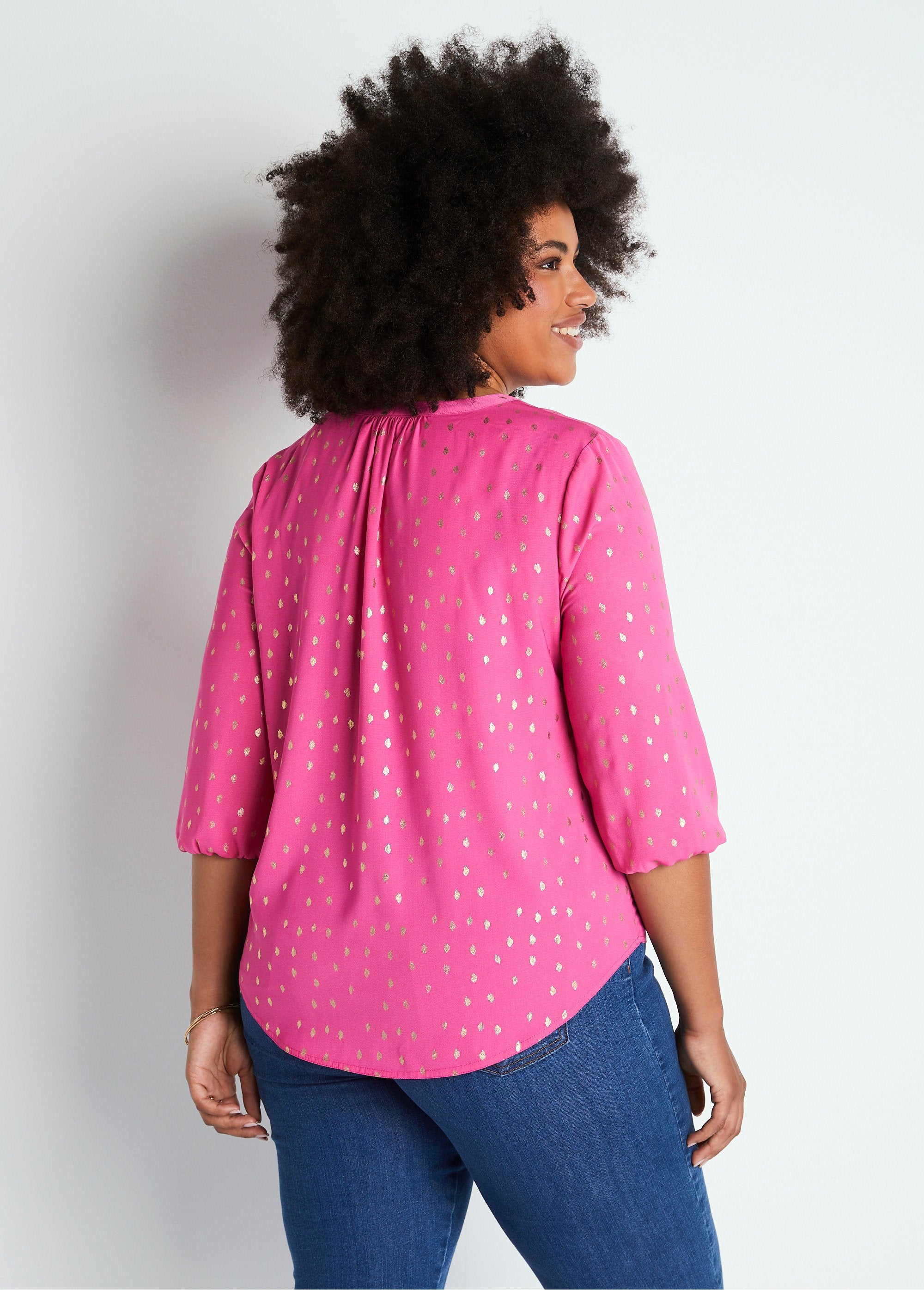 Losvallende_tuniek_van_halflange_lengte_met_3/4_mouwen_ROZE_DO1_curvy