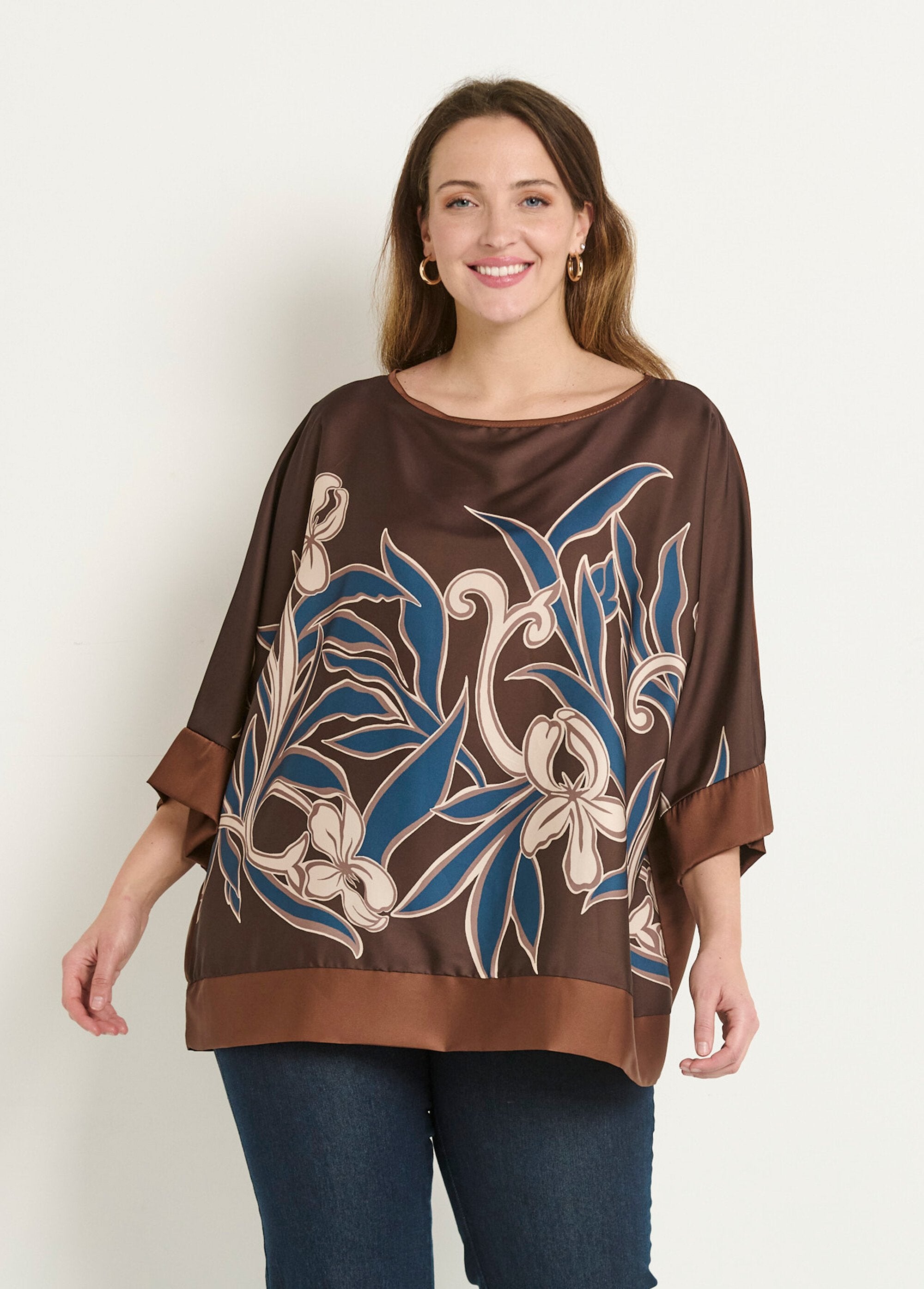 Tunique_satin_motif_floral_manches_kimono_Camel_FA1_curvy