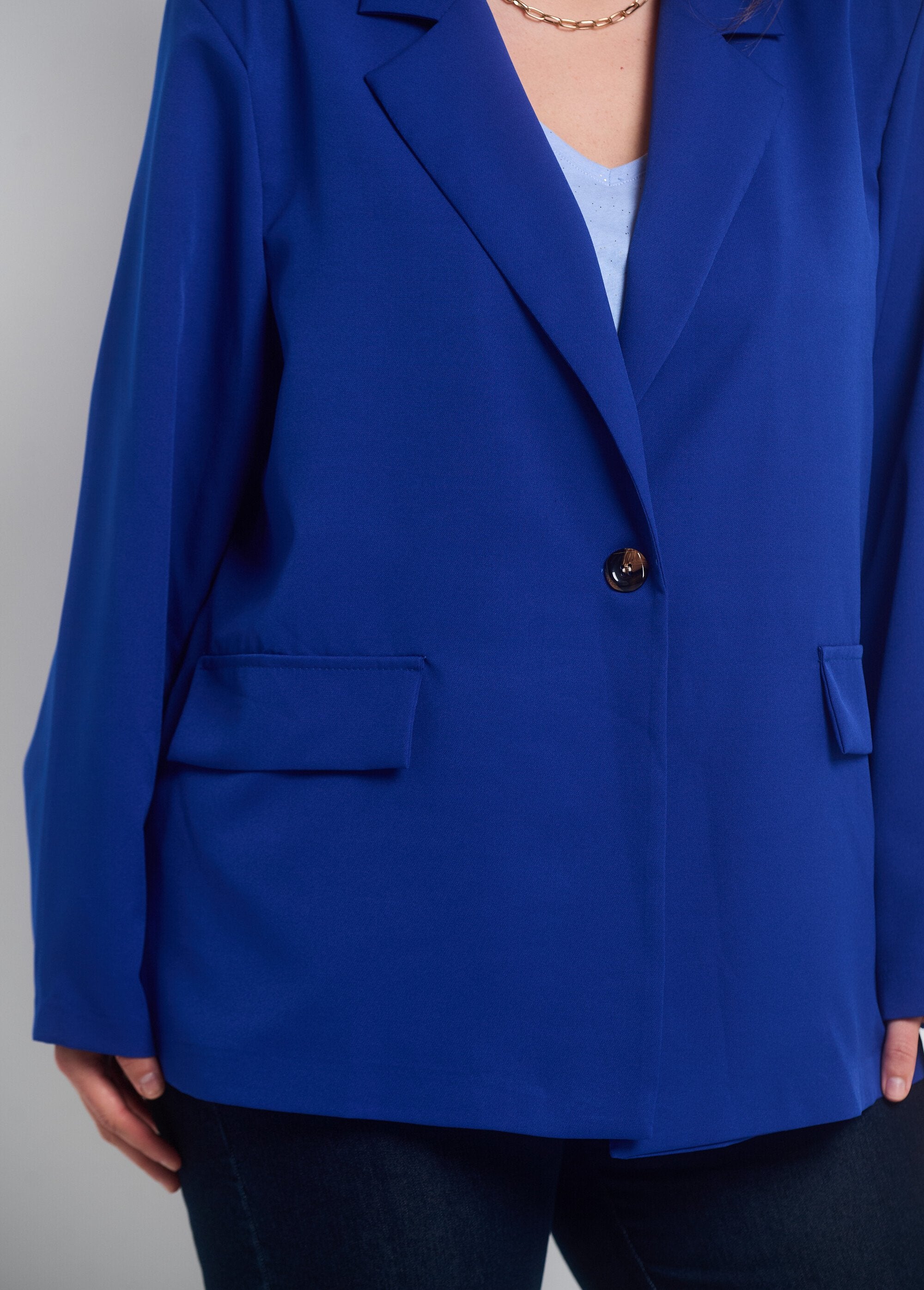 Veste_blazer_fluide_col_tailleur_Bleu_dur_DE2_curvy