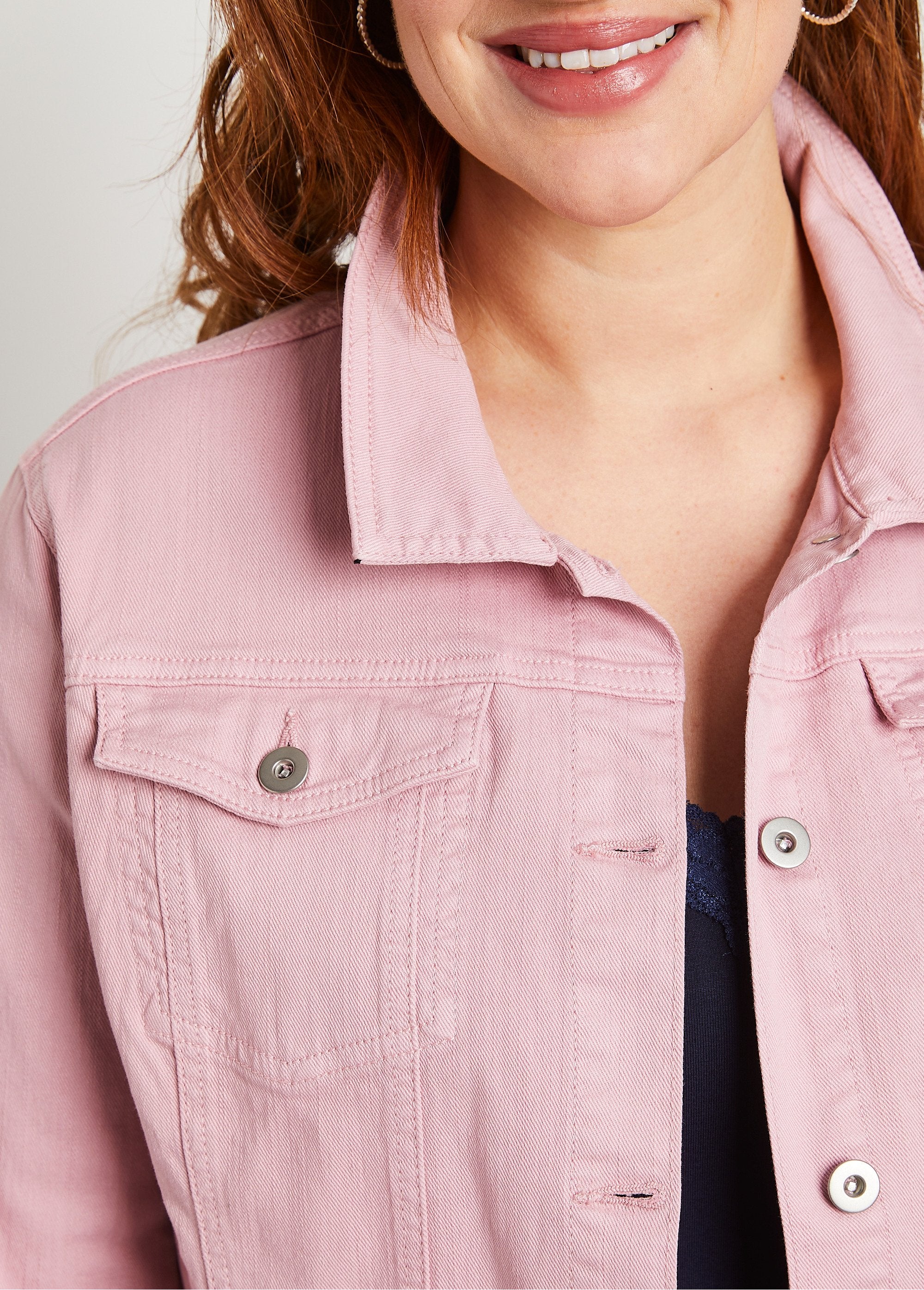 Straight_buttoned_denim_jacket_Pink_DE2_curvy