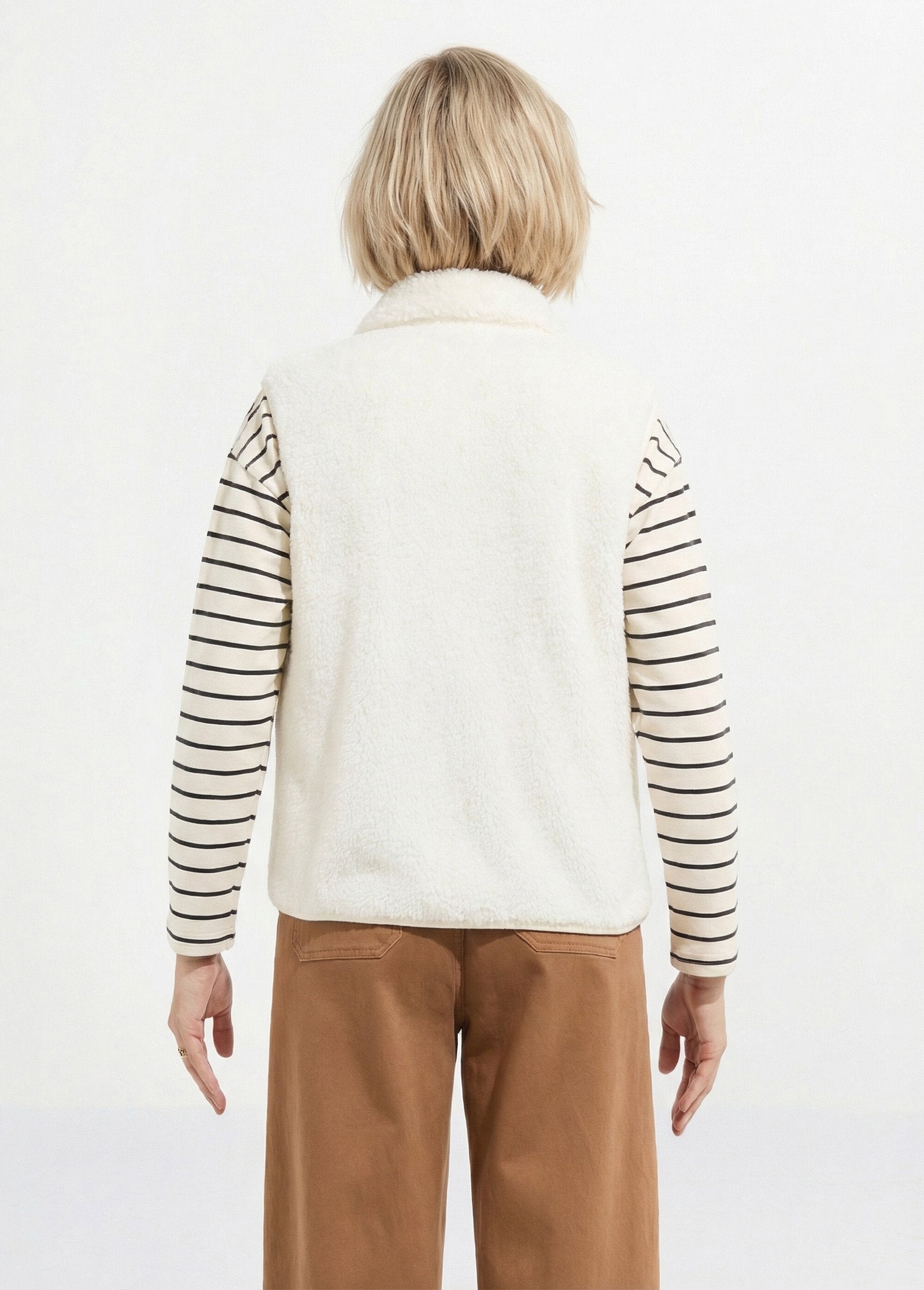 Veste_fausse_fourrure_sans_manches_col_montant_Ecru_DO1_slim