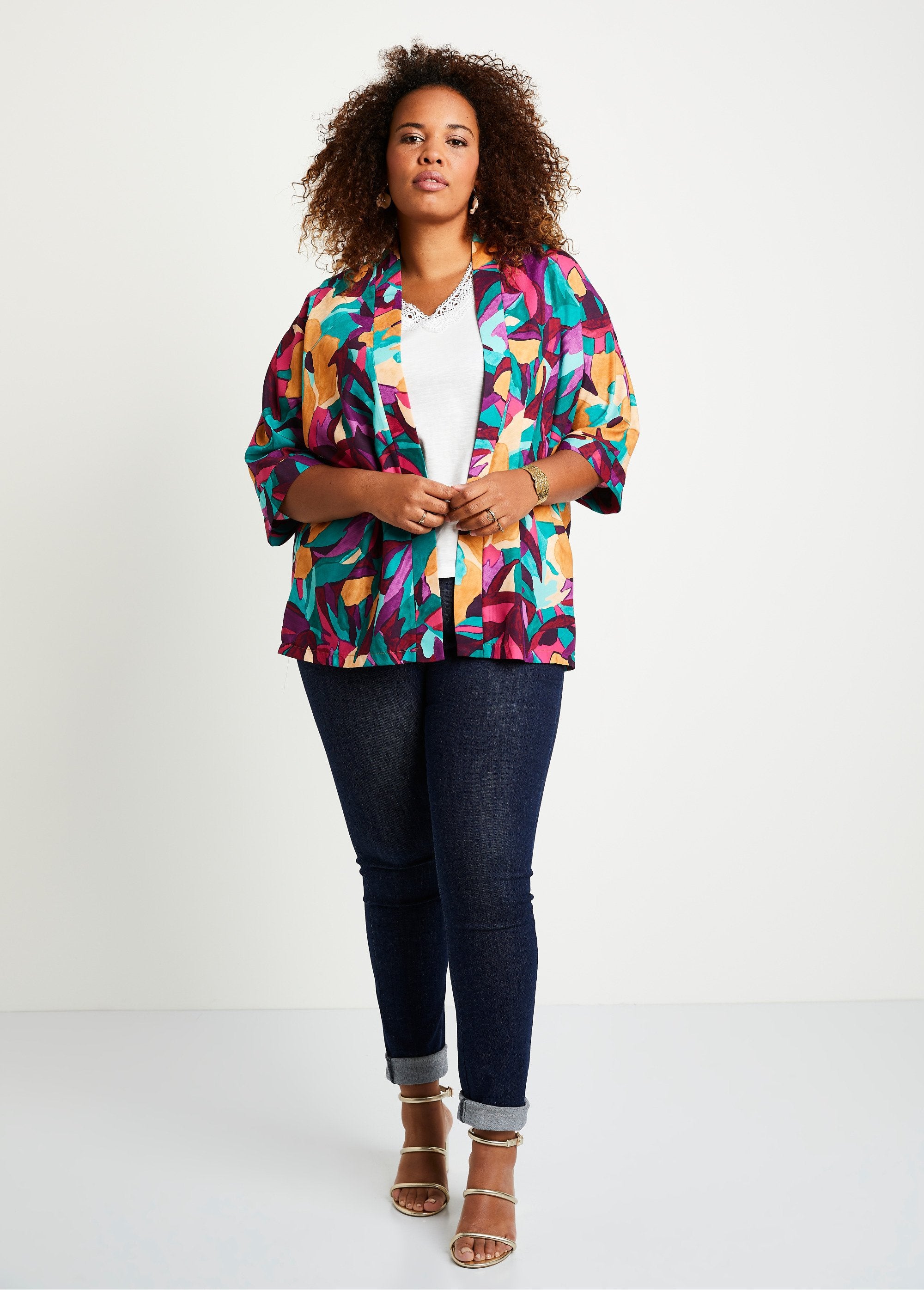 Long_loose_floral_pattern_jacket_Purple_and_blue_SF1_curvy