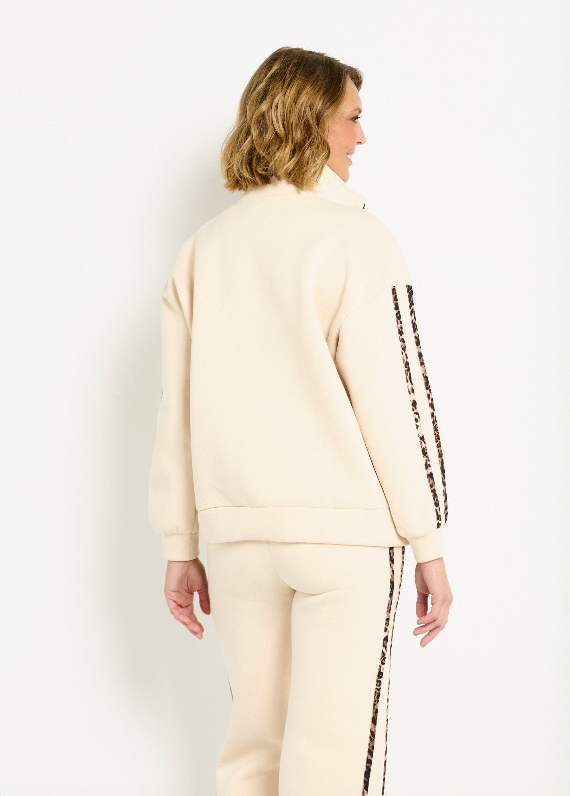 Veste_molletonnée_confort_bandes_léopard_Beige_DO1_slim