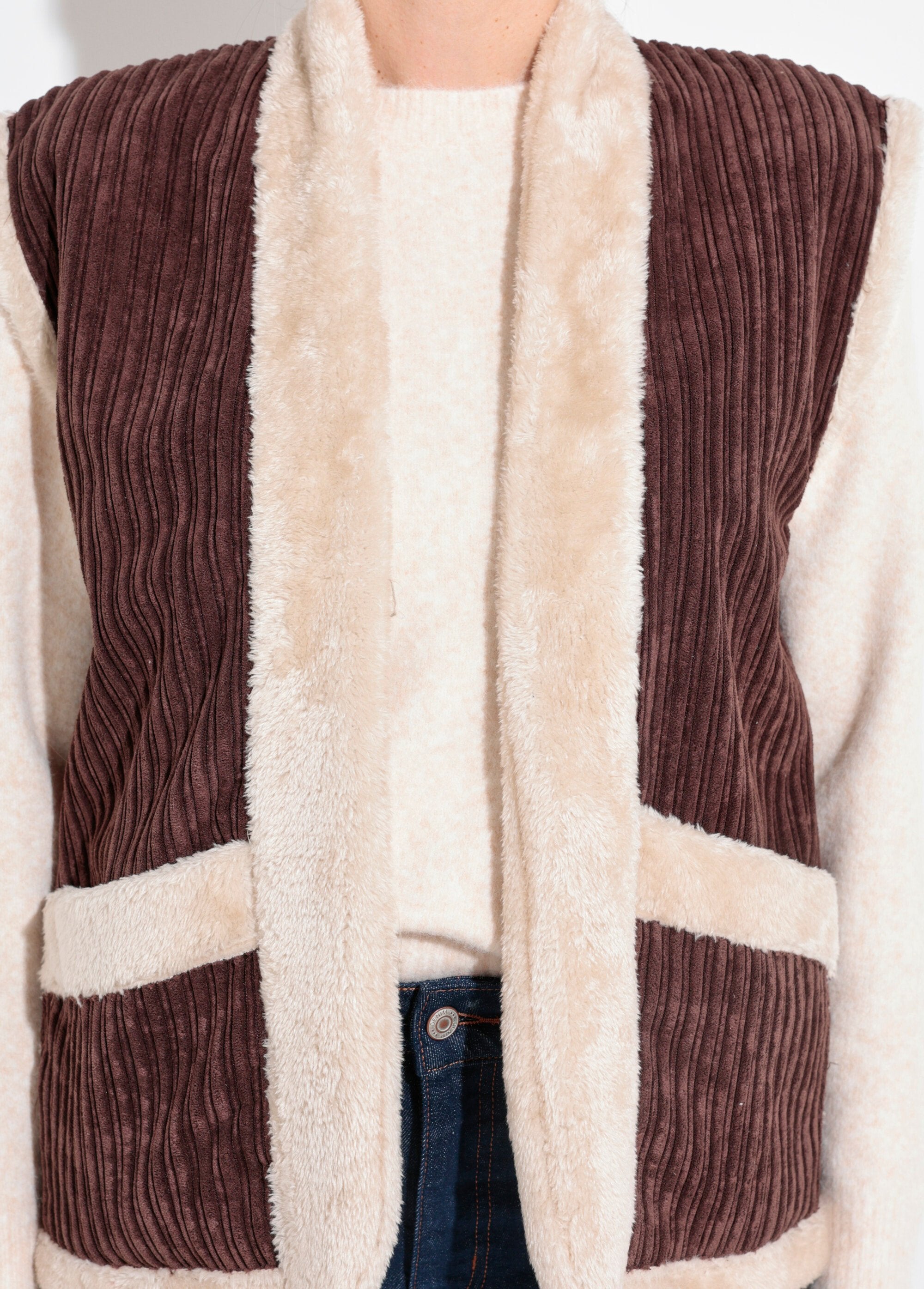 Veste_sans_manches_velours_et_fourrure_Marron_DE1_slim