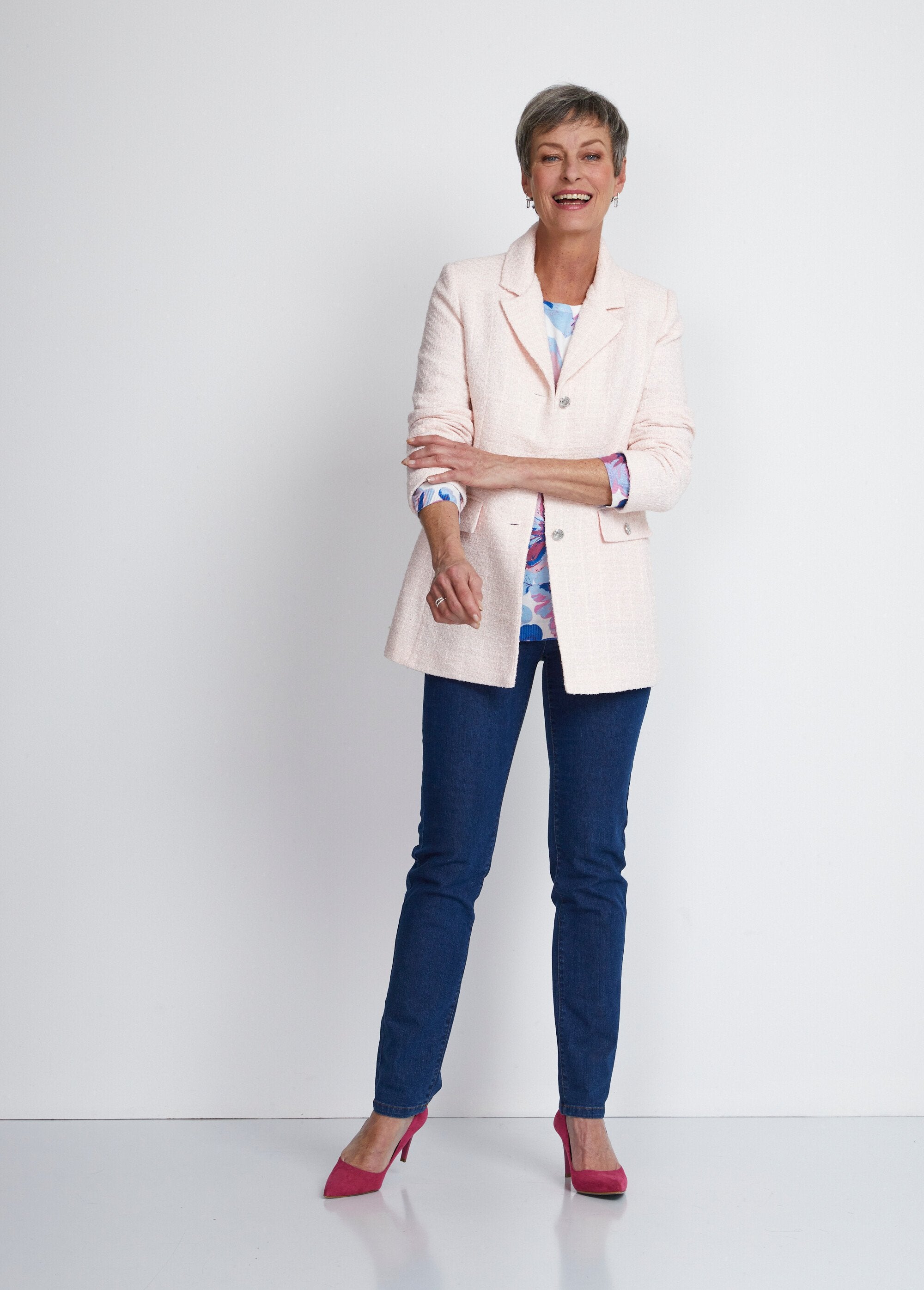 Veste_droite_boutonnée_tissu_natté_col_tailleur_Rose_pale_SF1_slim